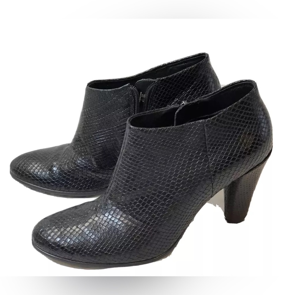 Ecco Women’s Shape 75 Black Faux Snake Skin Side Zip Heeled Ankle Booties- 10